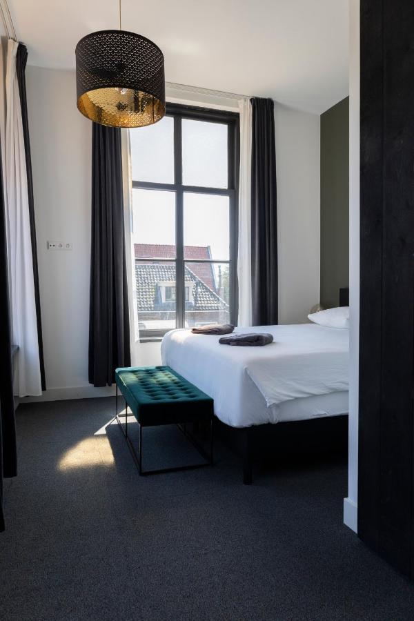 Hotel En Stadscafe De Dam L Hotel Monnickendam Eksteriør billede